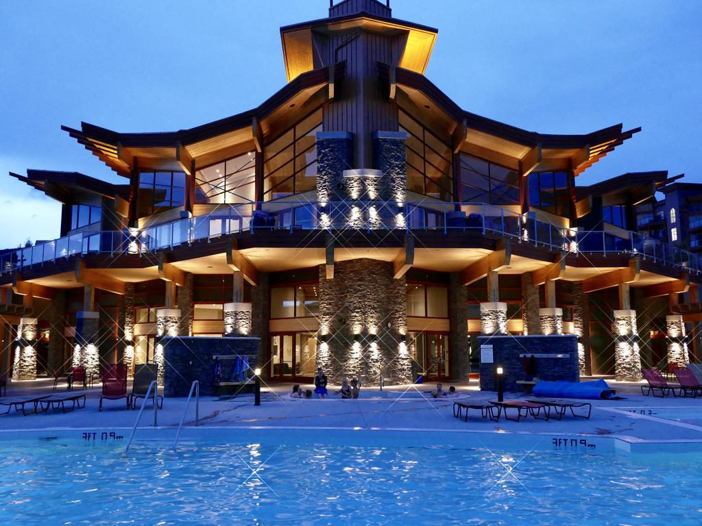 Апартаменти Copper Oasis Вест-Келовна Екстер'єр фото